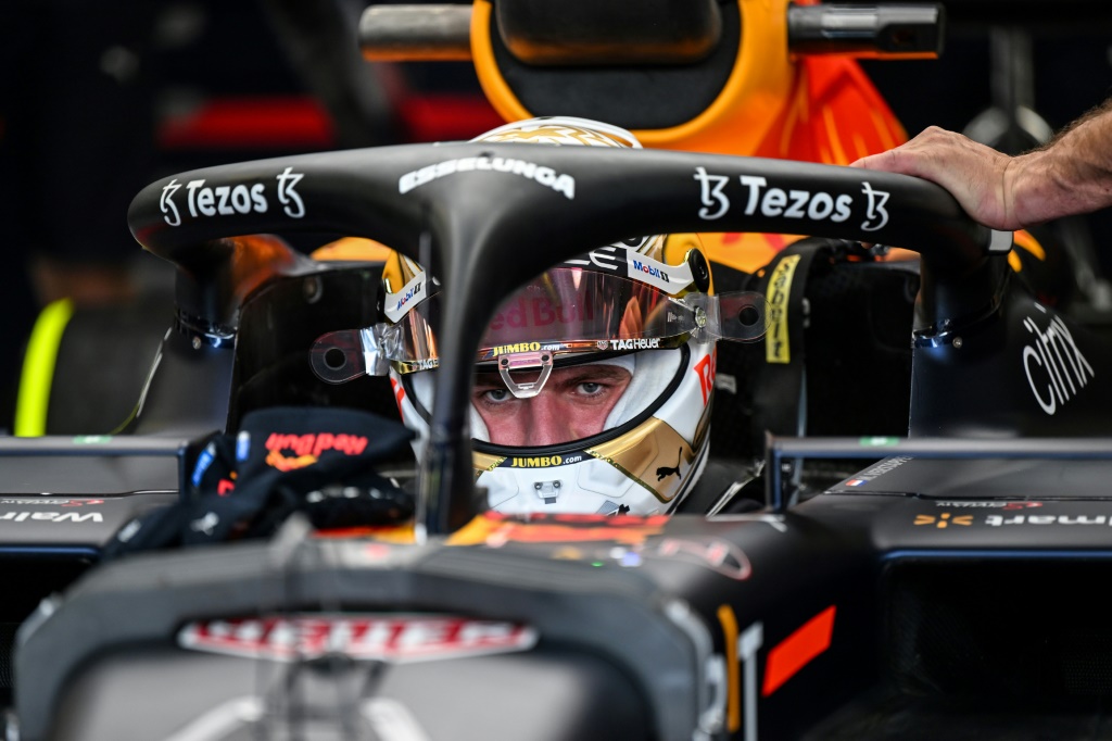 Max Verstappen au volant de sa Red Bull le 9 septembre 2022 avant les essais libres du Grand Prix d'Italie.
