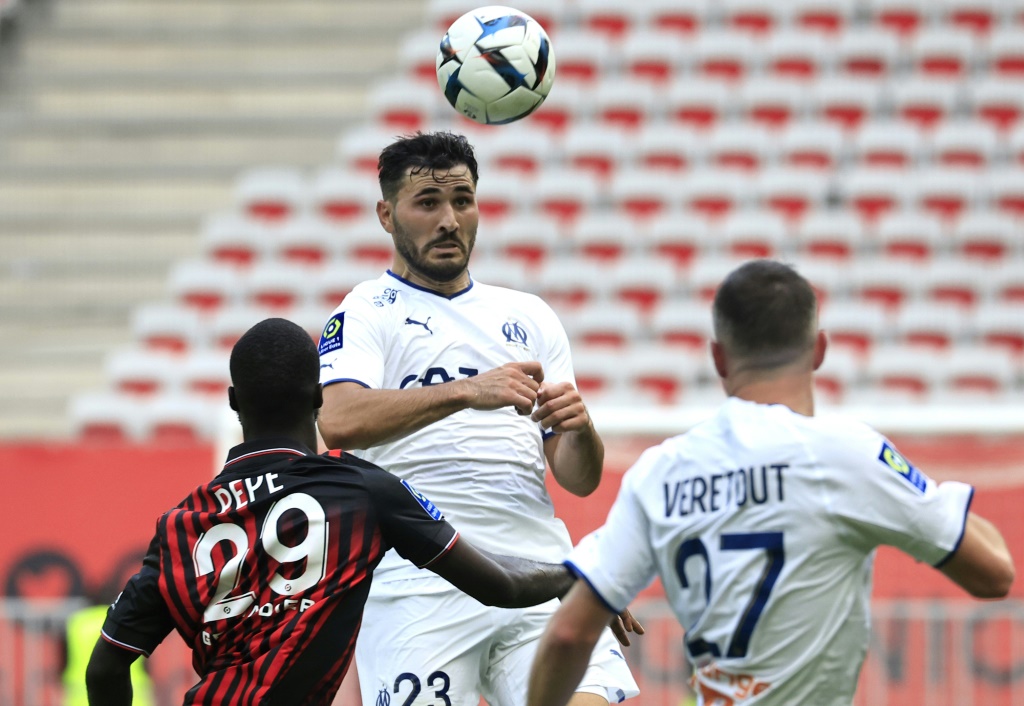 Le défenseur de l'Olympique de Marseille Sead Kolasinac (c) lors d'un match de L1 entre l'OGC Nice et Marseille à Nice 28 août 2022