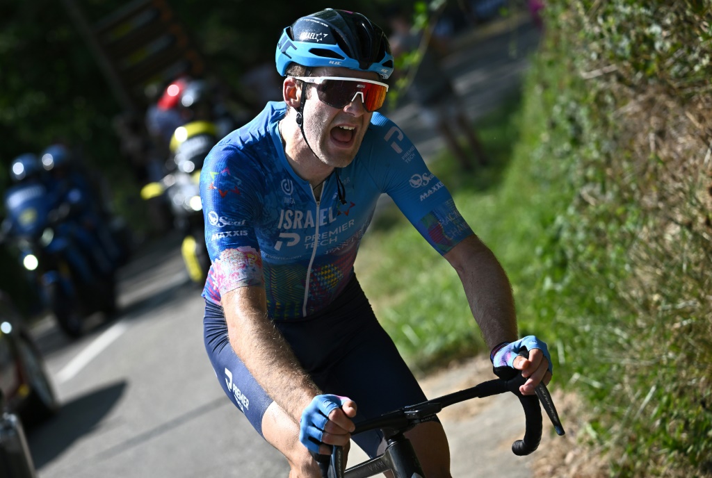 Le coureur canadien Hugo Houle (Israel-Premier Tech) sur la 16e étape du Tour de France, le 19 juillet 2022 entre Carcassonne et Foix (sud)