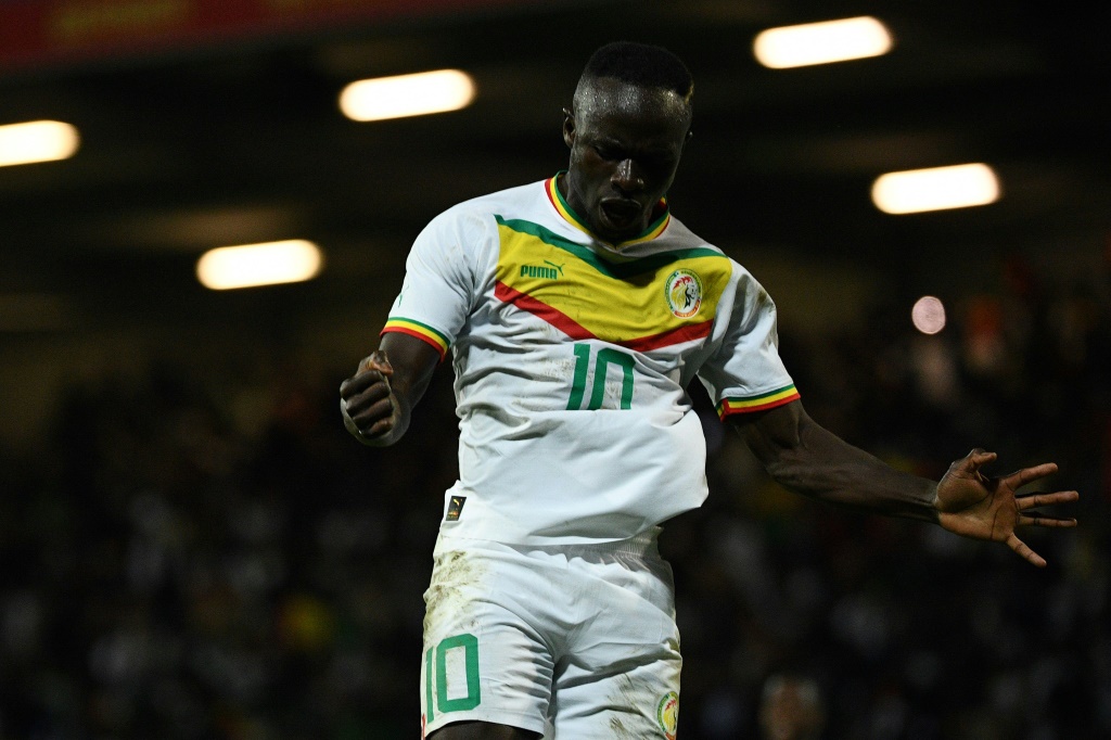La star du Sénégal Sadio Mané après son penalty réussi contre la Bolivie en amical, le 24 septembre 2022, à Orléans
