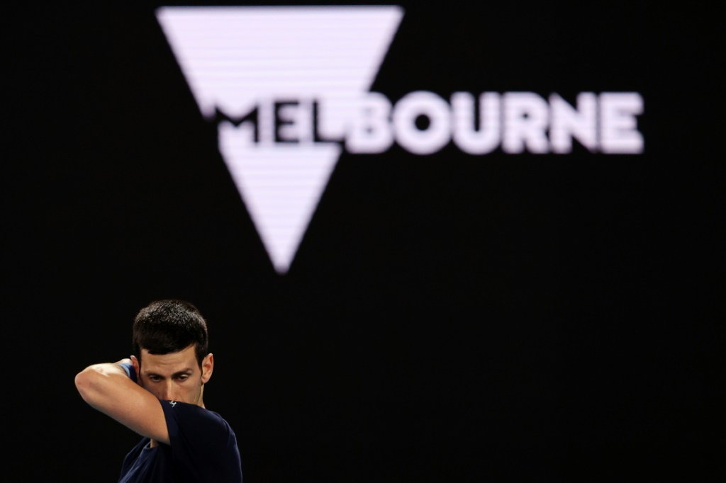 Le Serbe Novak Djokovic à l'entraînement à quelques jours du début de l'Open d'Australie 2022