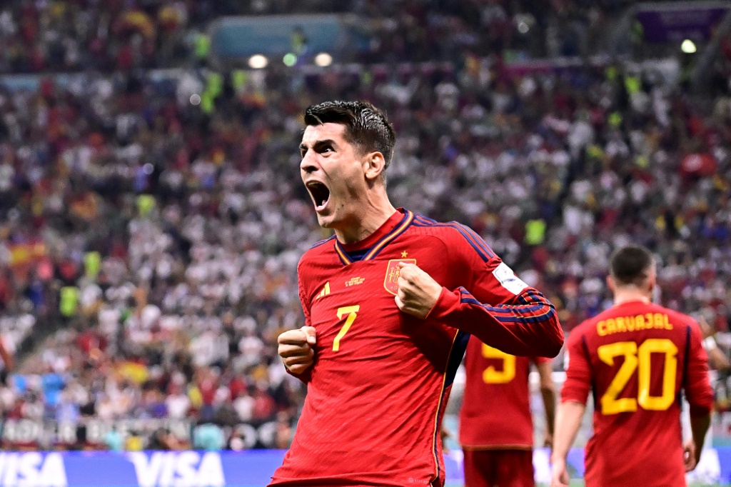 L'attaquant espagnol Alvaro Morata célèbre son but contre l'Allemagne en Coupe du monde