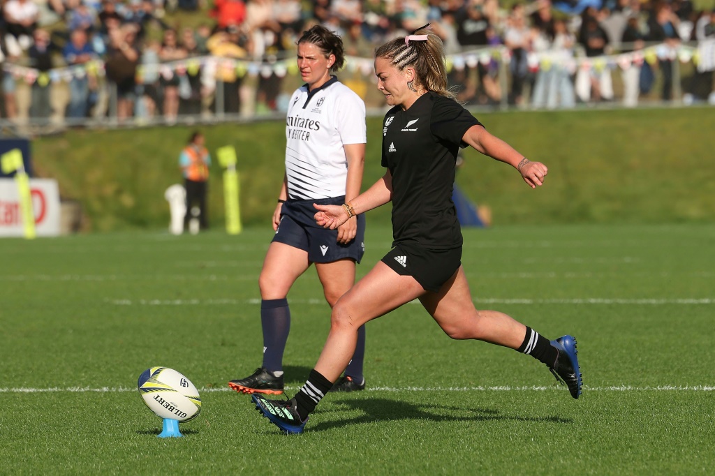 La Néo-Zélandaise Renee Wickliffe lors d'un match de poule contre l'Ecosse au Mondial à Whangarein, en Nouvelle-Zélande.