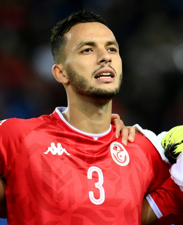 Le défenseur international tunisien Montassar Talbi lors d'un match amical contre le Brésil, le 28 septembre 2022 à Paris