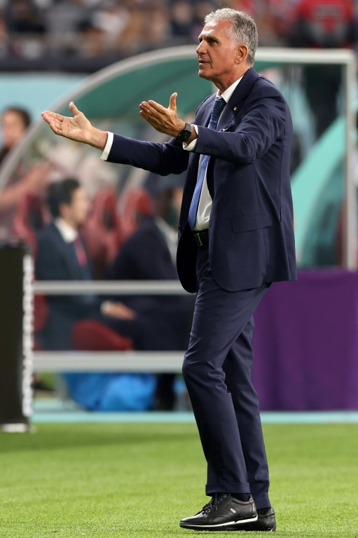 Carlos Queiroz, le sélectionneur portugais de l'Iran, lors de la défaite 6-2 le 21 novembre 2022 face à l'Angleterre lors de la phase de groupes de la Coupe du monde au Qatar. Vous n'imaginez pas ce qu'en coulisse, ces garçons vivent depuis quelques jours, simplement parce qu'ils veulent s'exprimer en tant que footballeurs, a-t-il dit de ses joueurs