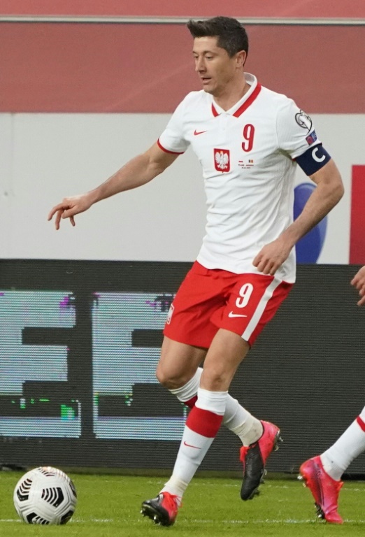L'attaquant polonais Robert Lewandowski lors d'un match de qualification pour la Coupe du monde 2022 contre Andorre, à Varsovie, le 28 mars 2021