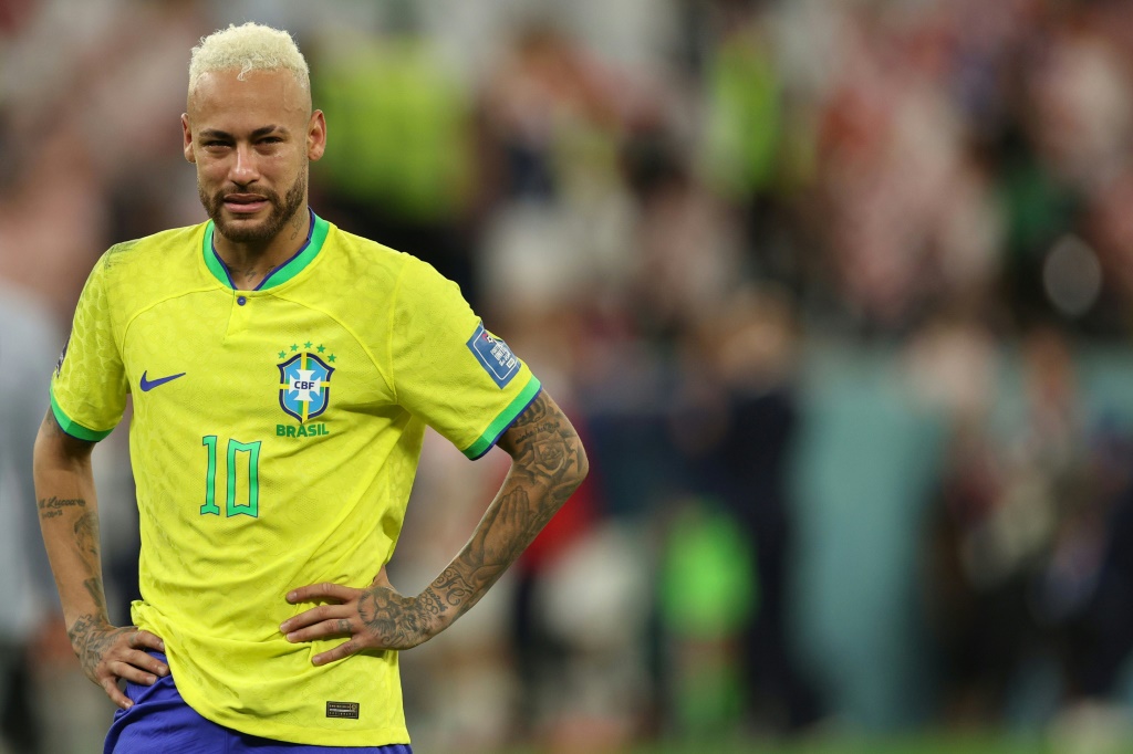 L'attaquant brésilien Neymar après l'élimination de son équipe en quart de finale du Mondial