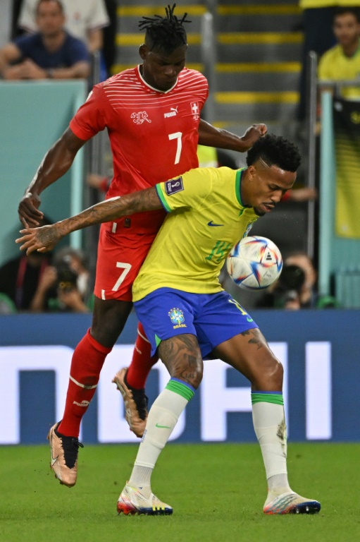 Le défenseur du Brésil Eder Militao contre la Suisse au Mondial de foot le 28 novembre 2022 à Doha