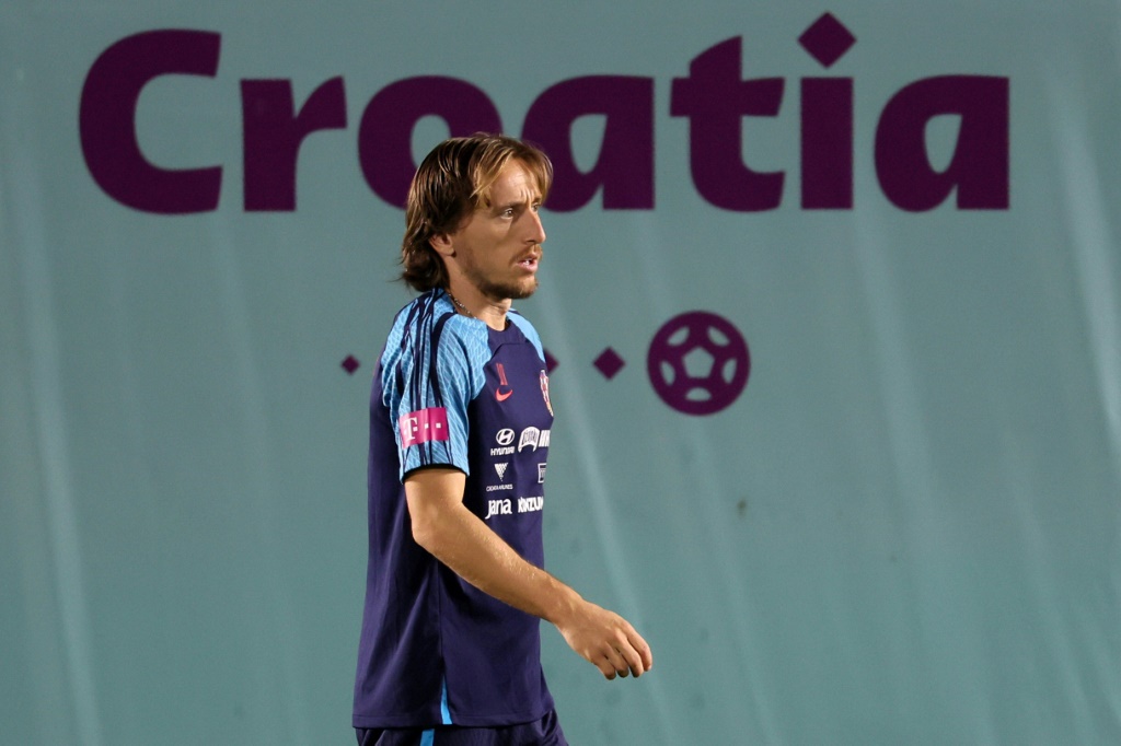 La star croate Luka Modric lors d'un entraînement avant le match pour la troisième place du Mondial, le 15 décembre 2022 à Doha