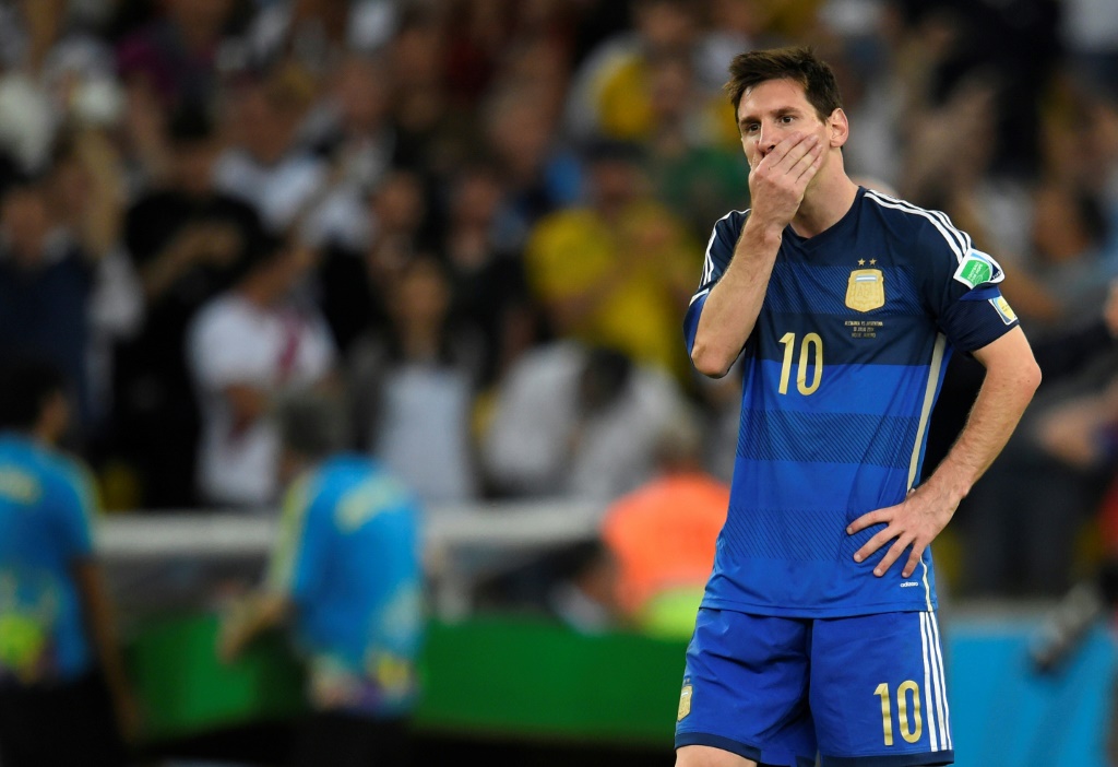 La déception de Lionel Messi après la défaite de l'Argentine en finale du Mondial-2014 à Rio de Janeiro, le 13 juillet 2014