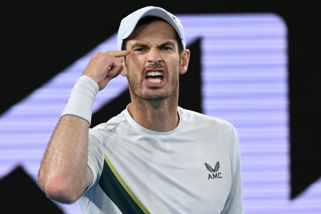 Le Britannique Andy Murray au 3e tour de l'Open d'Australie contre l'Australien Thanasi Kokkinakis le 19 janvier 2023 à Melbourne