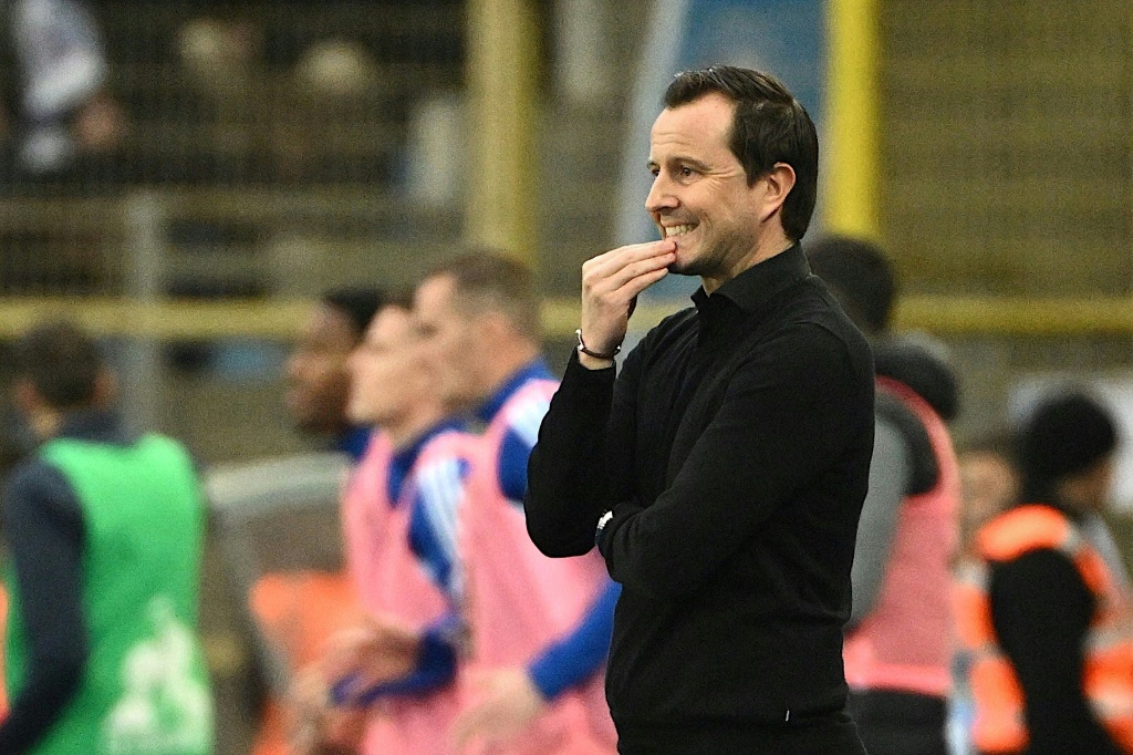 L'entraîneur Guy Stéphan lors d'un match de Ligue 1 entre le RC Strasbourg et Troyes, le 2 janvier 2023 à Strasbourg