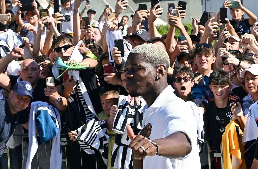 Paul Pogba lors de sa présentation officielle pour son retour à la Juventus, le 11 juillet 2022 à Turin