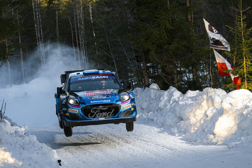 La Ford d'Ott Tanak au Rallye de Suède le 10 février 2023 à Brattby
