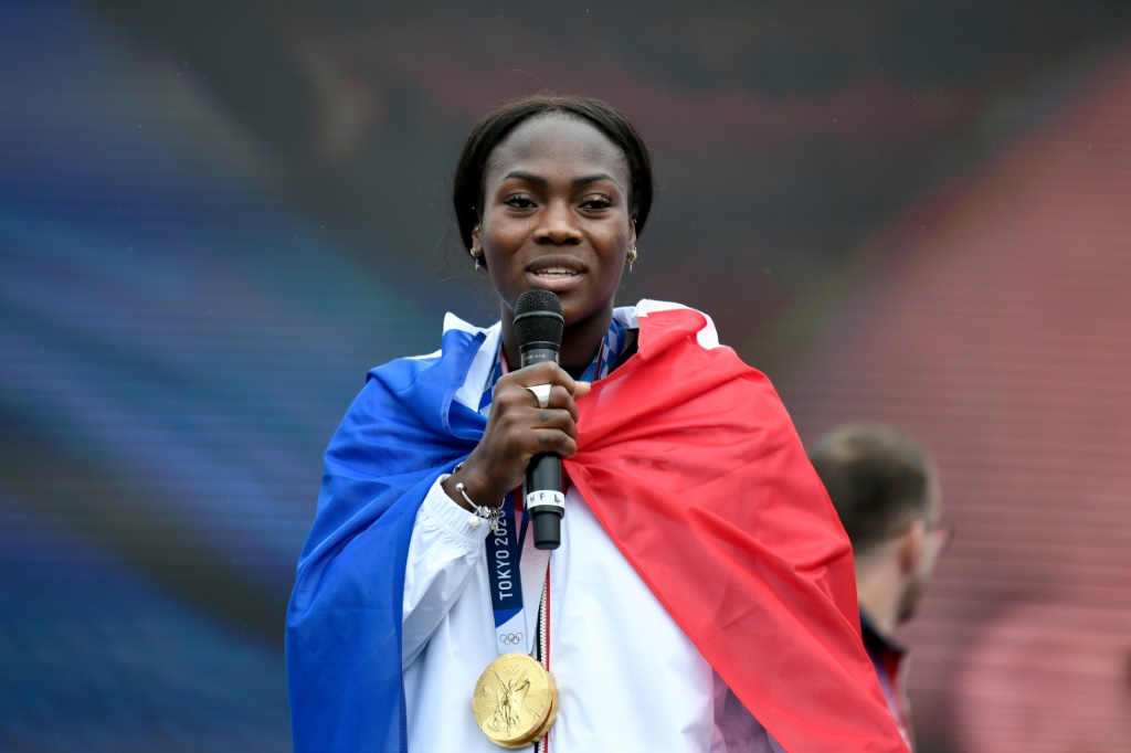 La judoka Clarisse Agbegnenou à son retour des Jeux olympiques 2021 de Tokyo où elle a remporté deux titres lors d'une cérémonie au Trocadero le 2 août 2021 à Paris