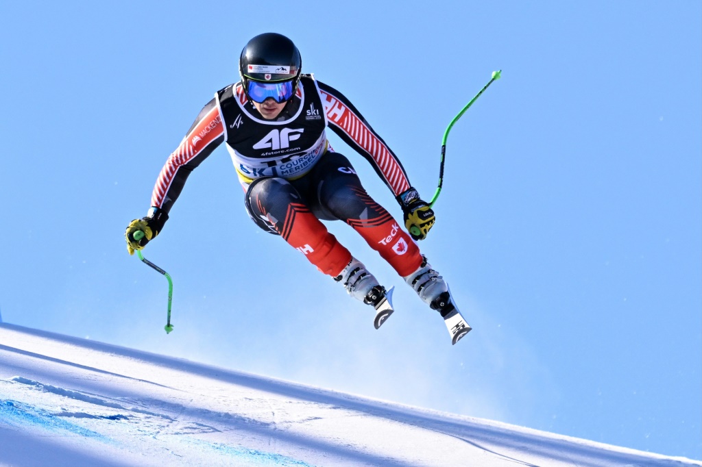 Le skieur canadien James Crawford lors du super-G des championnats du monde de Courchevel