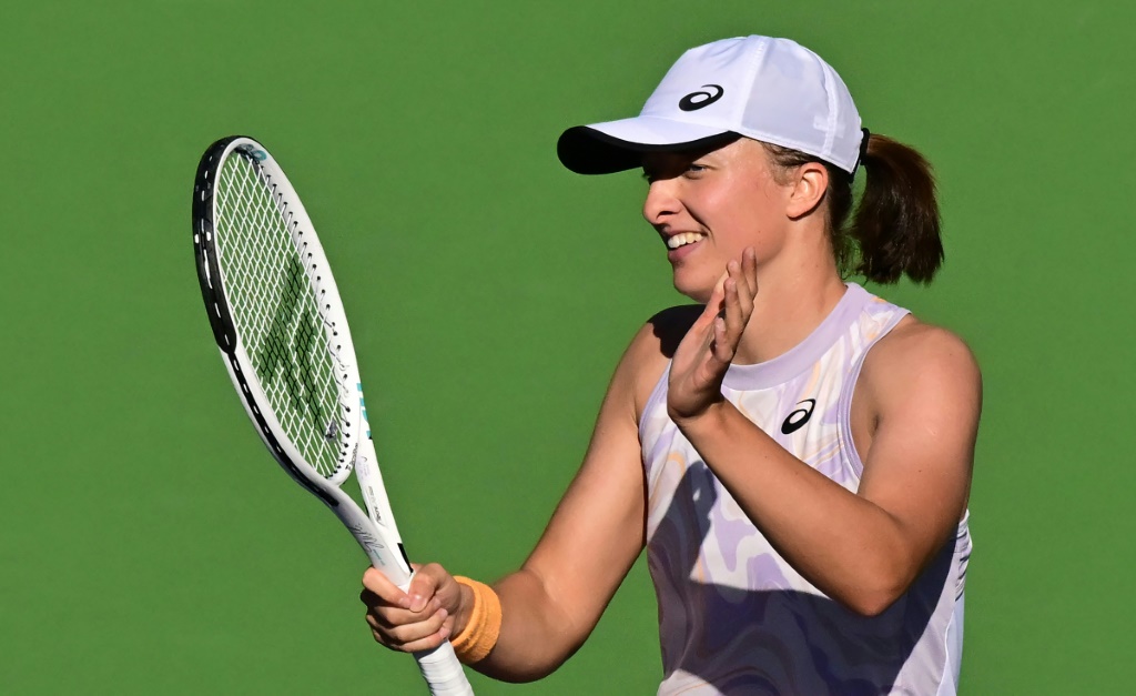 La Polonaise Iga Swiatek après sa victoire contre la Roumaine Sorana Cirstea en quart de finale du tournoi d'Indian Wells