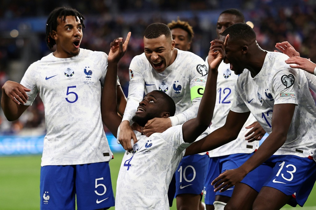 L'équipe de France rajeunie reste sur une belle victoire sur les Pays-Bas à Saint-Denis