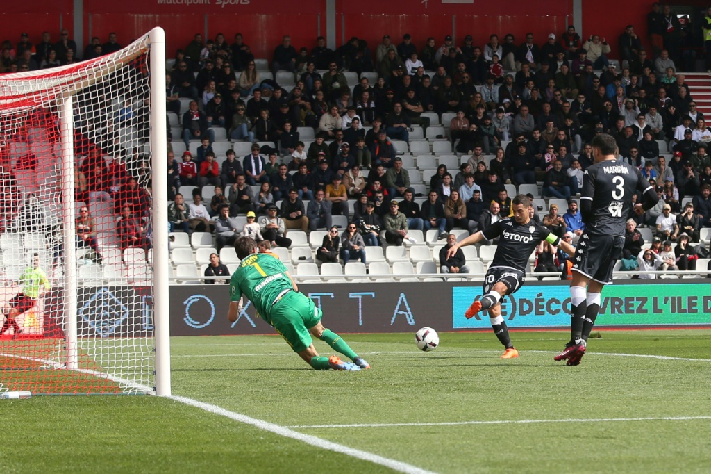 Wissam Ben Yedder marque pour Monaco contre Ajaccio en Ligue au stade François-Coty le 19 mars 2023 à Ajaccio