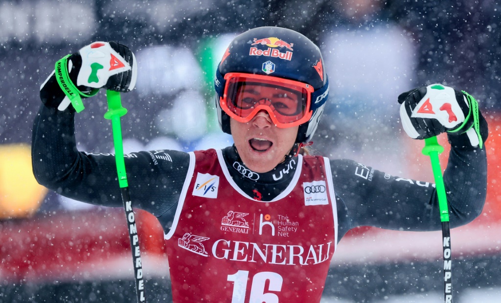 La skieuse italienne Sofia Goggia à l'arrivée du super-G de Kvitfjell, en Norvège, le 5 mars 2023