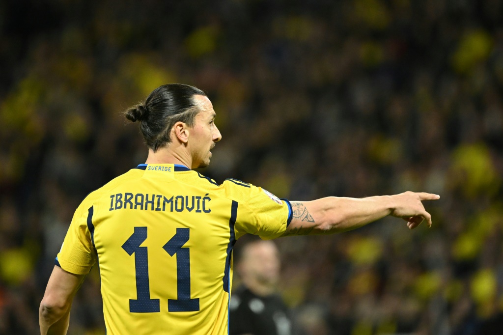 La légende du foot suédois Zlatan Ibrahimovic contre la Belgique à Solna, le 24 mars  2023