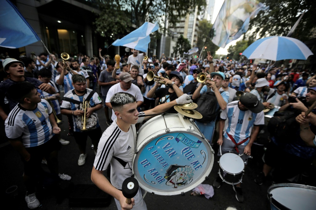 Des supporteurs argentins à Buenos Aires avant le match amical contre le Panama, le 23 mars 2023