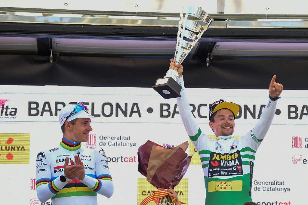 Le Slovène Primoz Roglic remporte le Tour de Catalogne devant le Belge Remco Evenepoel le 26 mars 2023 à Barcelone
