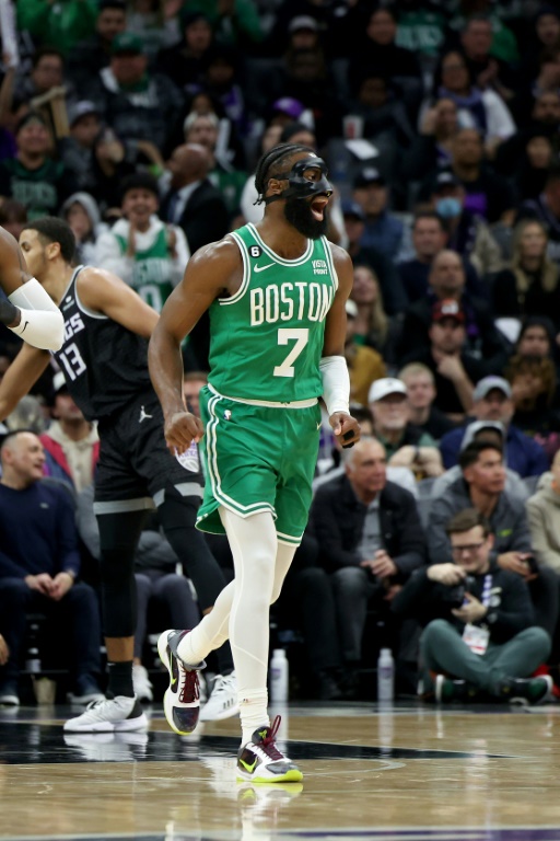 Jaylen Brown, des Boston Celtics, lors d'un match de NBA contre les  Sacramento Kings, le 27 mars 2023 à Sacramento