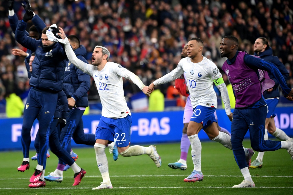 L'équipe de France, conduite par le capitaine Kylian Mbappé, a surclassé les Pays-Bas, le 24 mars 2023  à Saint-Denis