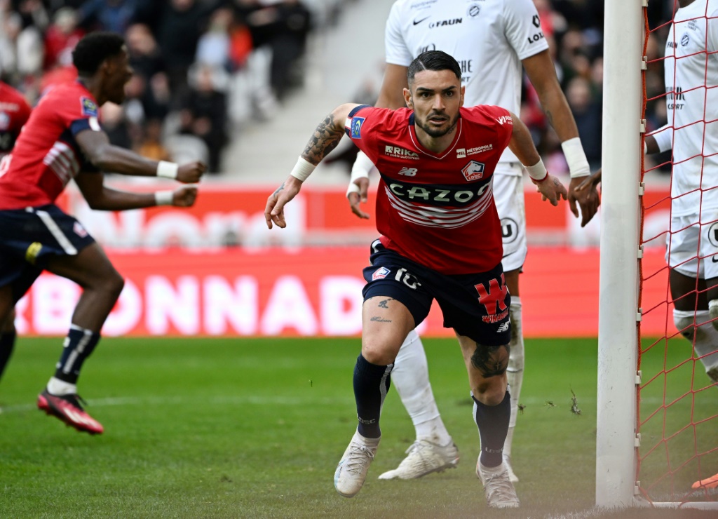 Rémy Cabella inscrit le deuxième but de Lille face à Montpellier