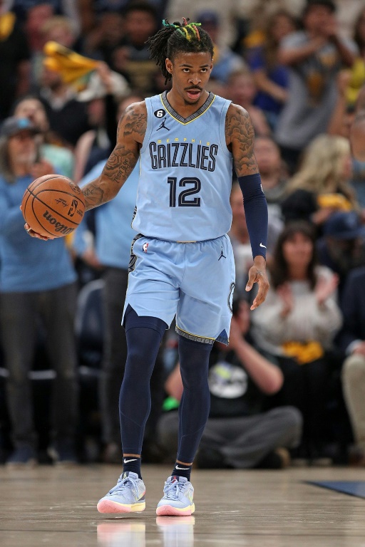 Ja Morant des Memphis Grizzlies pendant le match 5 du 1er tour des play-offs en NBA contre les LA Lakers, le 26 avril 2023 à Memphis