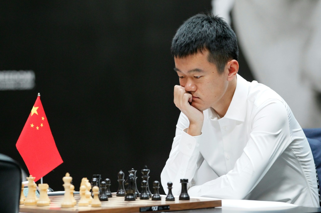 Le champion d'échecs chinois Ding Liren