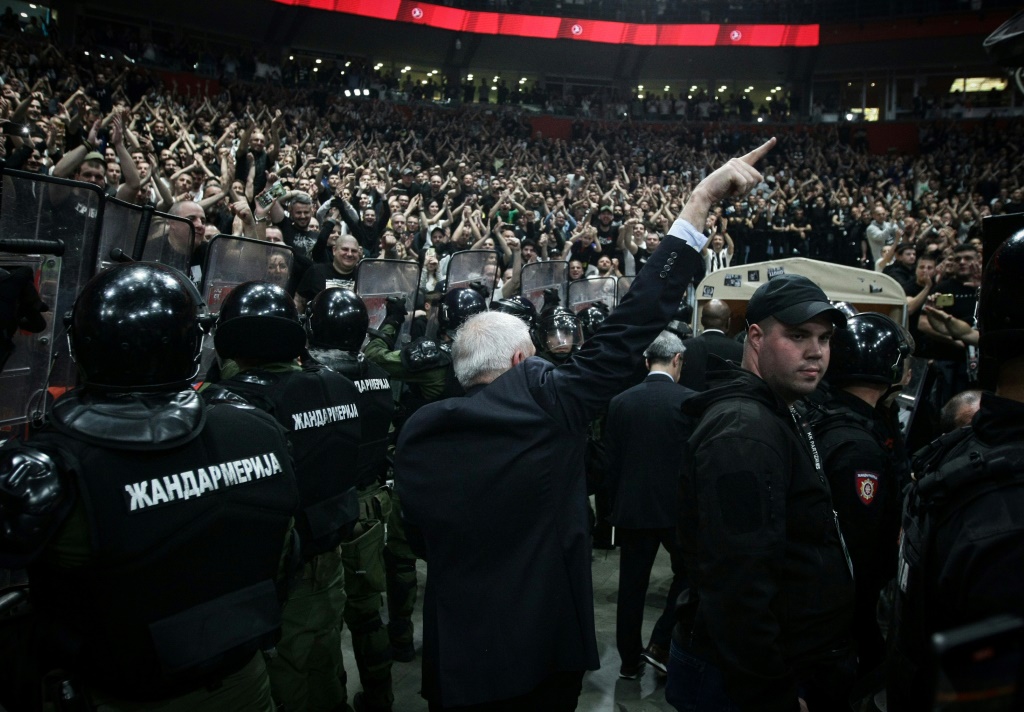L'entraîneur du Partizan Zeljko Obradovic après un match contre le Real Madrid en Euroligue